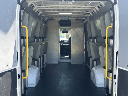 Used 2023 RAM ProMaster 3500 w/ Driver Convenience Group FWD image 18