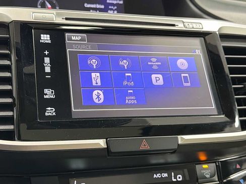 Used 2017 Honda Accord Touring image 18