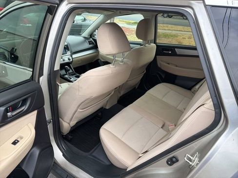 Used 2016 Subaru Outback 2.5i Premium AWD/4WD image 31