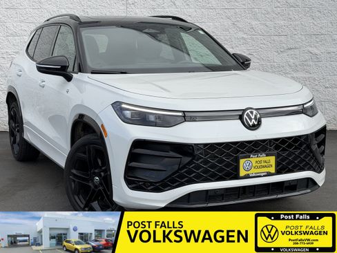 Used 2025 Volkswagen Tiguan SE R-Line AWD/4WD image 1
