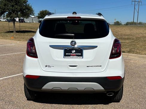 Used 2021 Buick Encore Preferred image 6