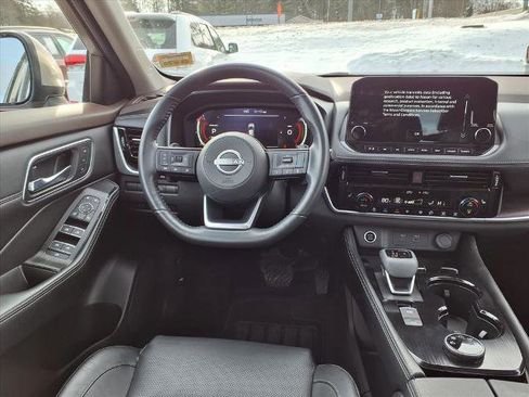 Certified 2023 Nissan Rogue Platinum w/ Platinum Premium Package image 9