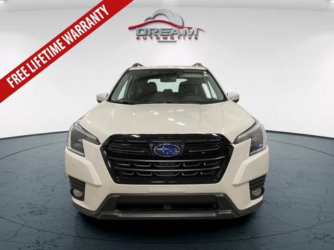 Used 2023 Subaru Forester Premium AWD/4WD image 2
