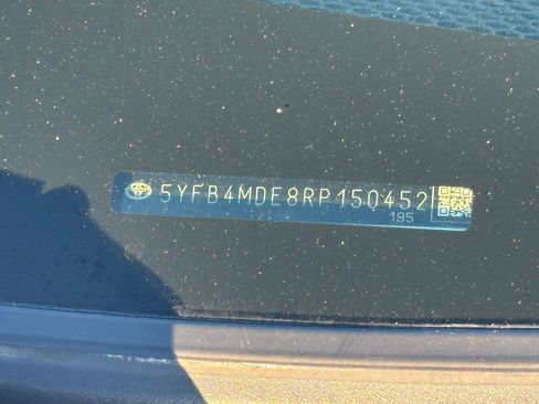 Used 2024 Toyota Corolla LE image 21