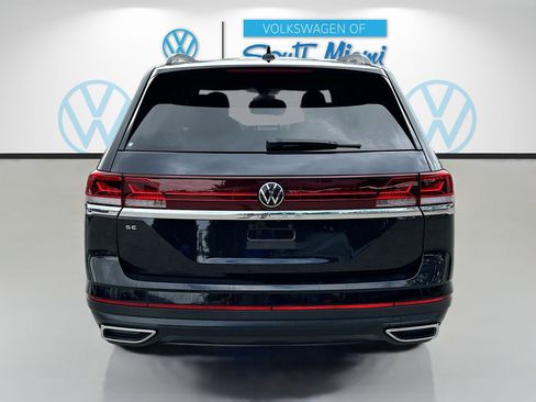 Used 2024 Volkswagen Atlas SE image 6