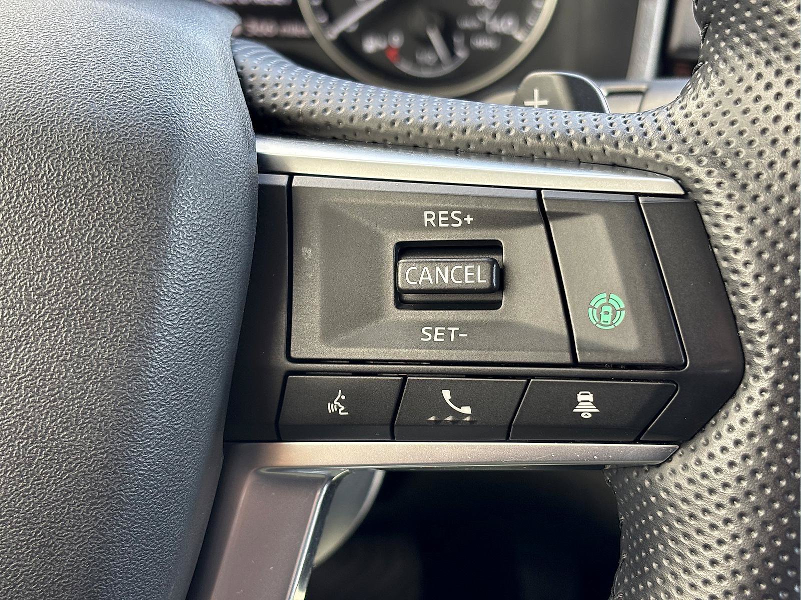 Used 2025 Mitsubishi Outlander SE AWD/4WD image 33