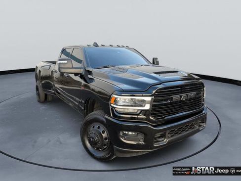 Used 2024 RAM 3500 Laramie w/ Night Edition AWD/4WD image 3