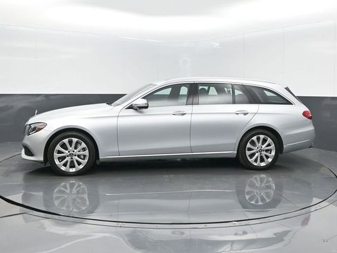 Used 2020 Mercedes-Benz E 450 4MATIC Wagon w/ Premium Package image 3