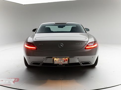 Used 2012 Mercedes-Benz SLS AMG Coupe image 4