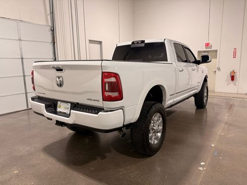 Used 2022 RAM 2500 Limited w/ Towing Technology Group image 5