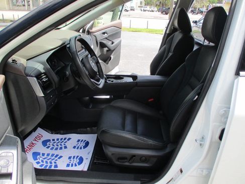 Used 2021 Nissan Rogue SL image 10