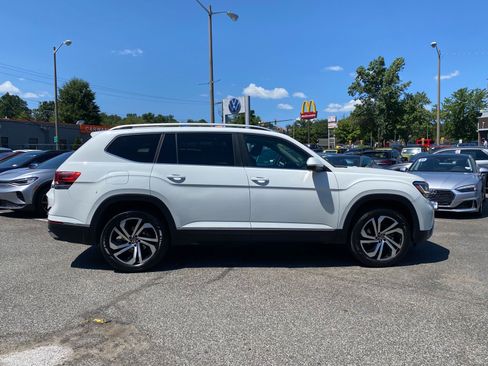 Certified 2023 Volkswagen Atlas SEL AWD/4WD image 2