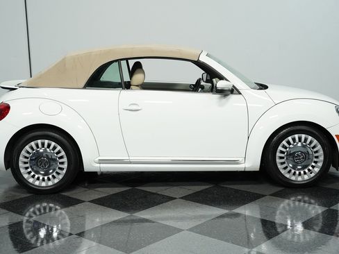 Used 2014 Volkswagen Beetle 1.8T image 12