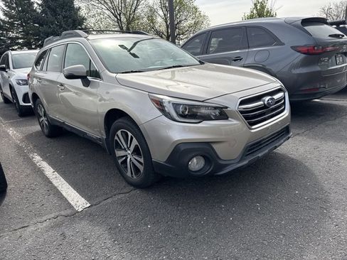 Used 2018 Subaru Outback 3.6R Limited image 6