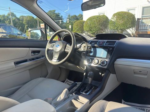 Used 2015 Subaru Crosstrek 2.0i Limited AWD/4WD image 32