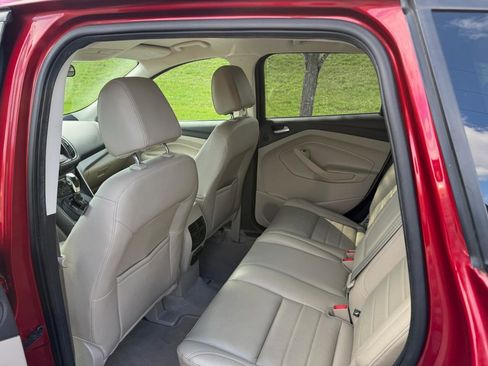 Used 2015 Ford Escape SE w/ Equipment Group 201A image 13