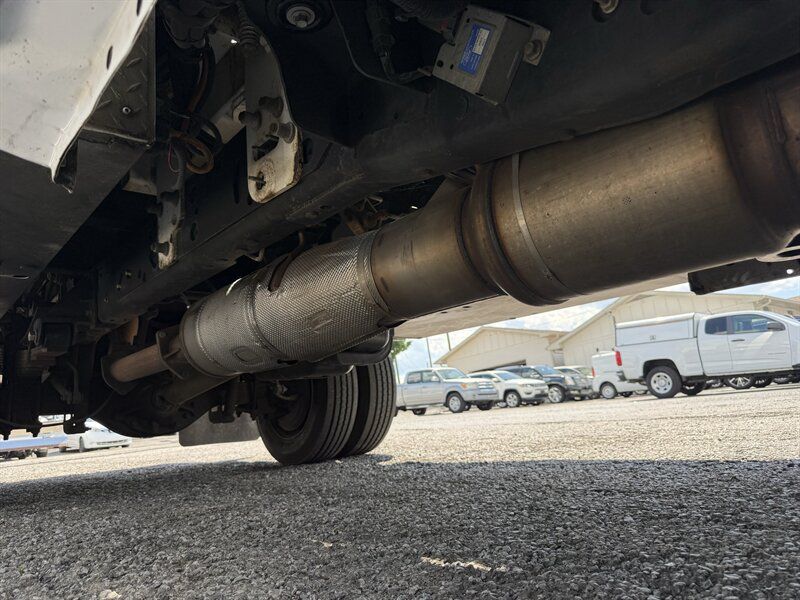 Used 2016 Ford F550 2WD Regular Cab Super Duty image 26