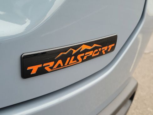 Used 2024 Honda Pilot TrailSport image 6