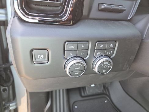 New 2026 GMC Sierra 1500 AT4X AWD/4WD image 8