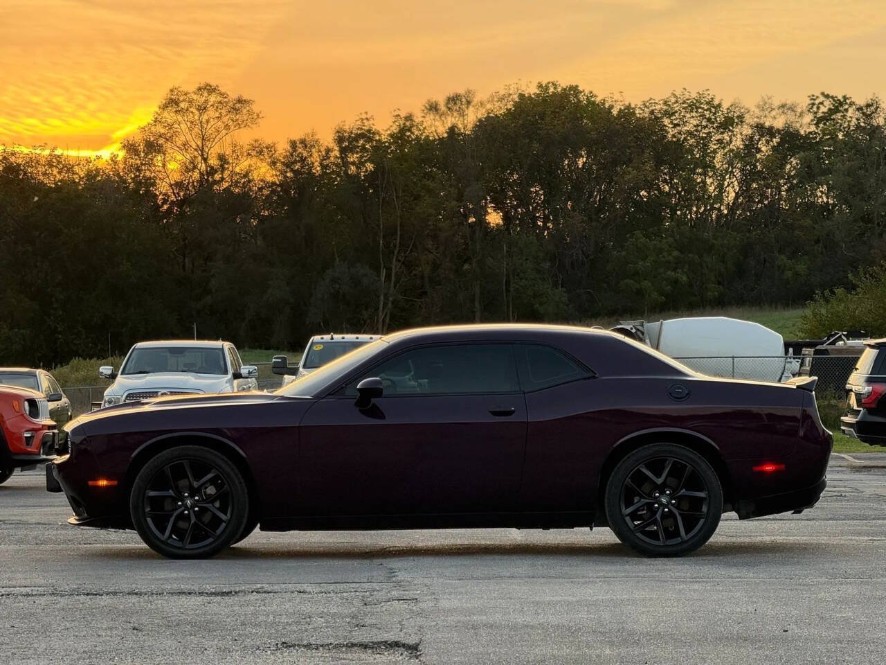 Used 2022 Dodge Challenger SXT w/ Blacktop Package RWD image 5