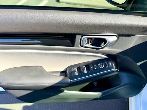 Used 2025 Honda Civic Sport Touring image 10