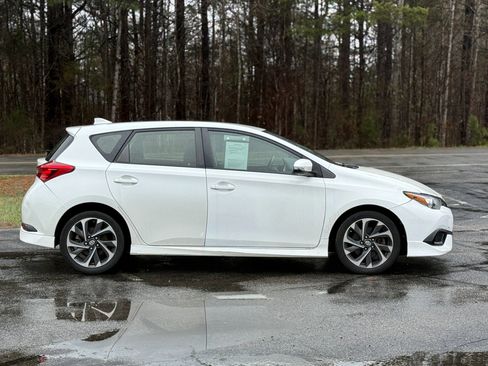 Used 2016 Scion iM FWD image 2