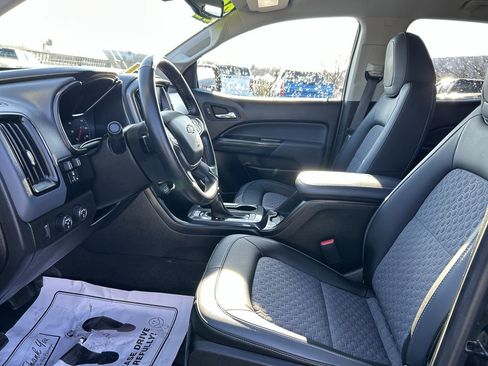Used 2022 Chevrolet Colorado Z71 w/ Z71 Midnight Edition image 22