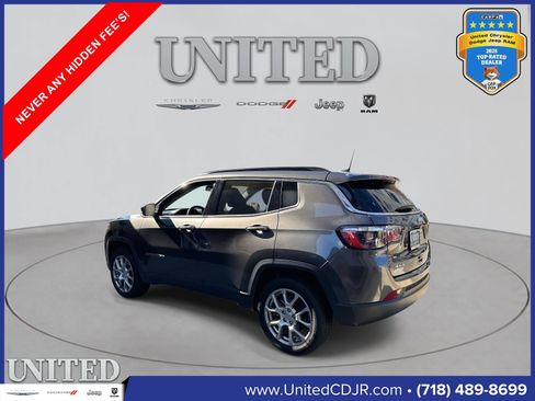 Certified 2022 Jeep Compass Latitude AWD/4WD image 6
