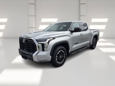 Used 2022 Toyota Tundra SR5 image 4