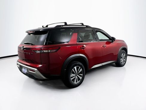 Used 2023 Nissan Pathfinder SL w/ Black Appearance Package AWD/4WD image 5