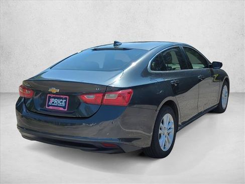 Used 2018 Chevrolet Malibu LT w/ Leather Package FWD image 7