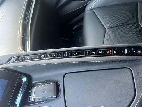 Used 2024 Chevrolet Corvette Stingray Preferred Cpe w/ Z51 Performance Package image 27