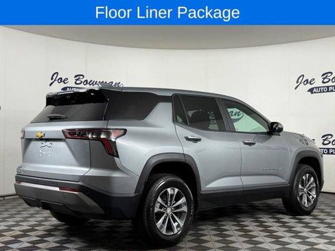 New 2026 Chevrolet Equinox LT w/ Convenience Package II FWD image 7