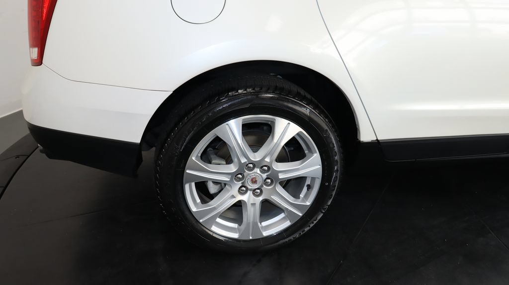 Used 2013 Cadillac SRX Performance FWD image 15