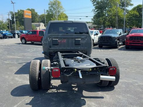New 2026 RAM 3500 Tradesman w/ Chrome Appearance Group A AWD/4WD image 5