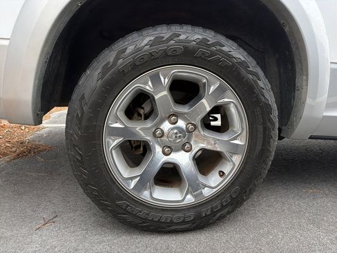 Used 2016 RAM 1500 Laramie image 15