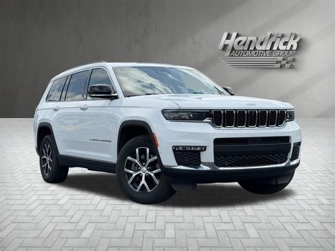 Used 2024 Jeep Grand Cherokee L Limited w/ Luxury Tech Group II RWD image 2