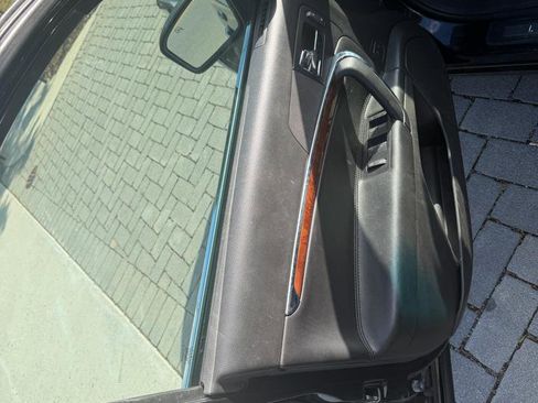 Used 2010 Lincoln MKZ AWD image 3