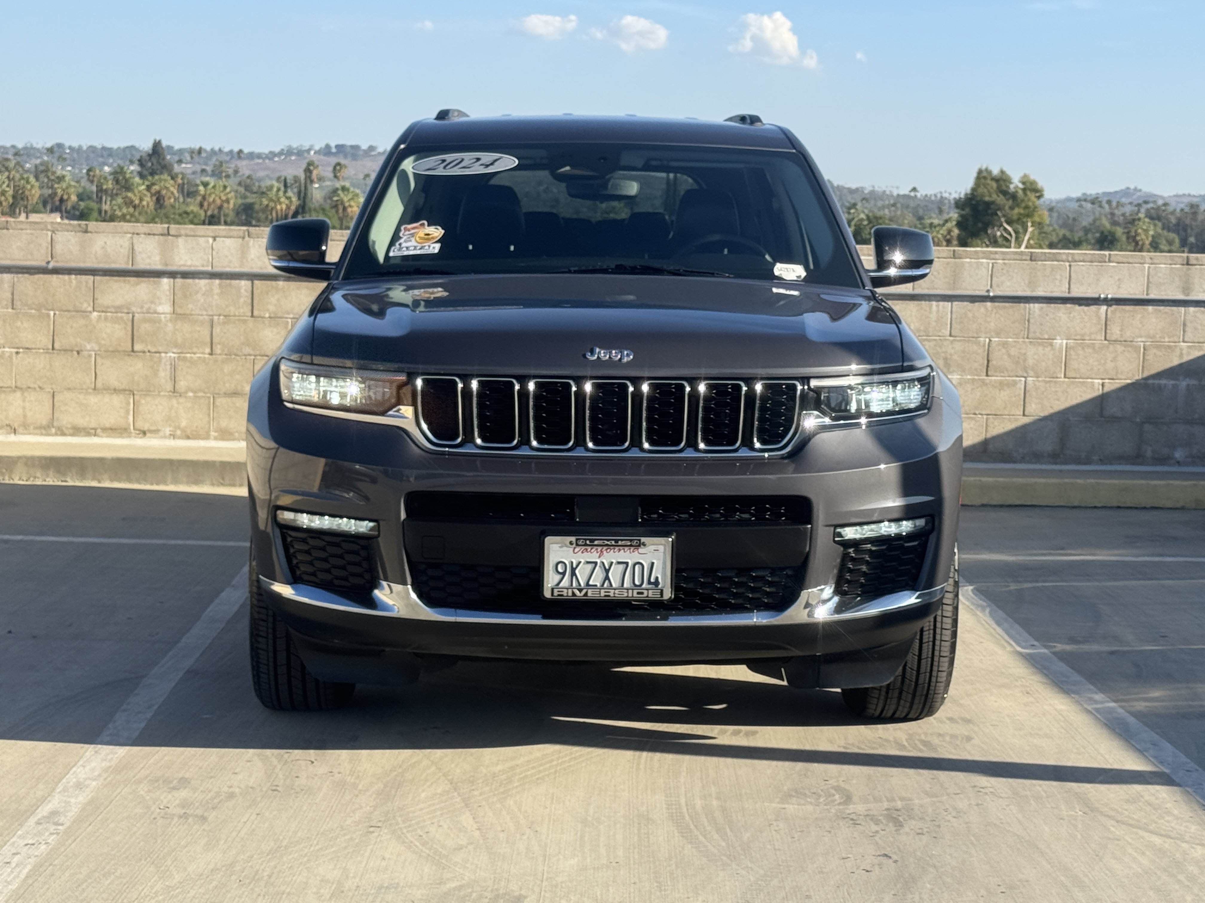 Used 2024 Jeep Grand Cherokee L Limited RWD image 3