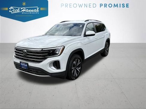 Used 2024 Volkswagen Atlas SE image 1