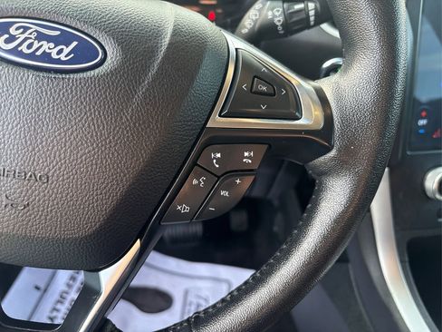 Used 2022 Ford Edge SEL image 22