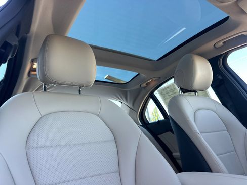 Used 2016 Mercedes-Benz C 300 4MATIC Sedan image 16