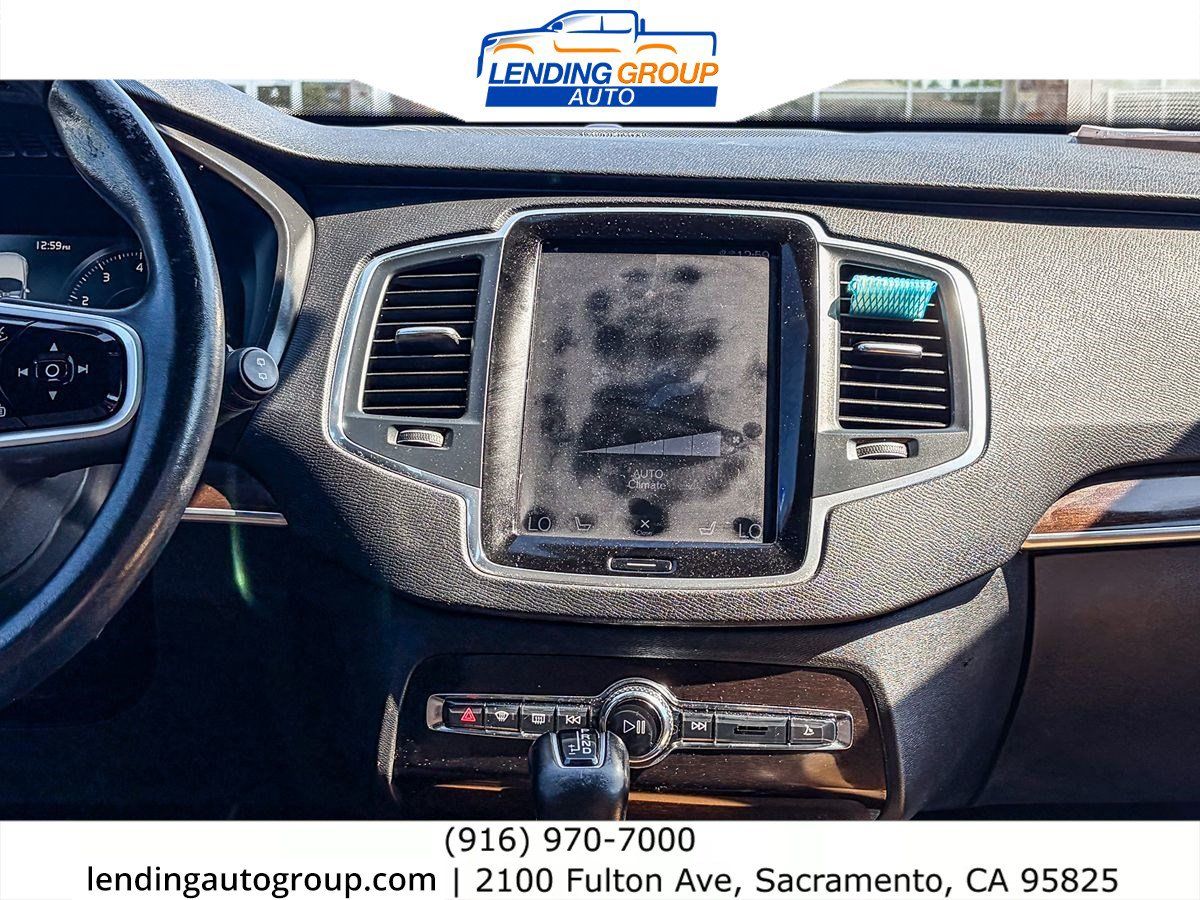 Used 2019 Volvo XC90 T6 Momentum w/ Protection Package Premier AWD/4WD image 12
