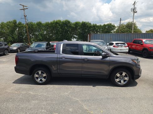 Certified 2023 Honda Ridgeline RTL image 3