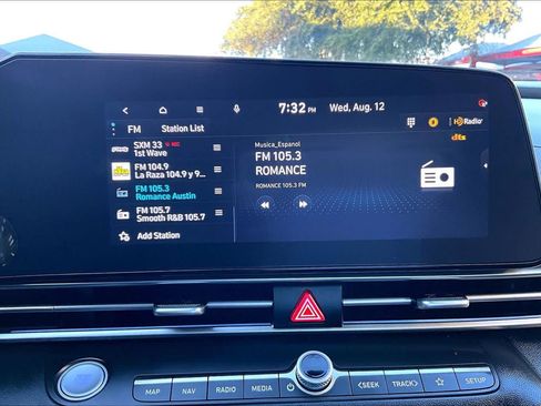 Used 2025 Hyundai Elantra SEL FWD image 32