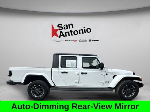 Certified 2021 Jeep Gladiator Overland AWD/4WD image 17