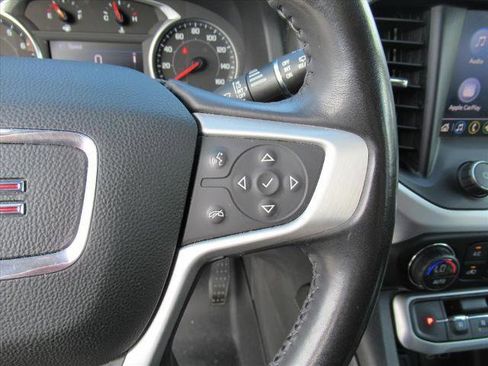 Used 2020 GMC Acadia SLE w/ Driver Convenience Package image 19