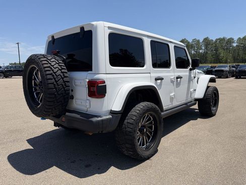 Used 2023 Jeep Wrangler Unlimited Rubicon 4xe w/ Steel Bumper Group AWD/4WD image 6