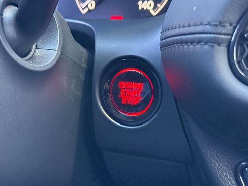 Certified 2026 Honda HR-V LX image 32