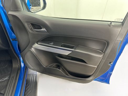 Used 2021 Chevrolet Colorado LT w/ Safety Package RWD image 29